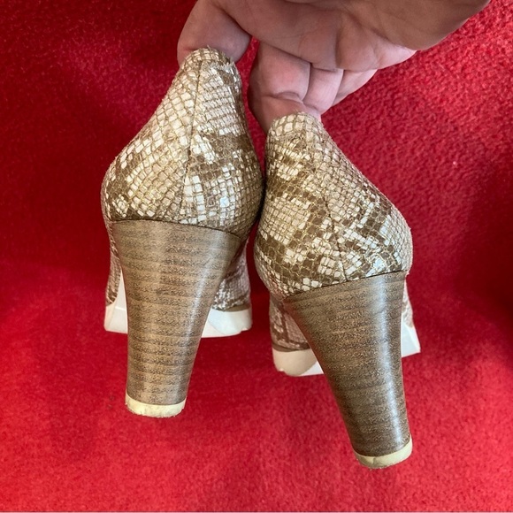 GADEA Sz 40 Snake Golden Rubber Sporty Sole Comfort Made in Spain 3” Heels Shoes - Picture 9 of 12